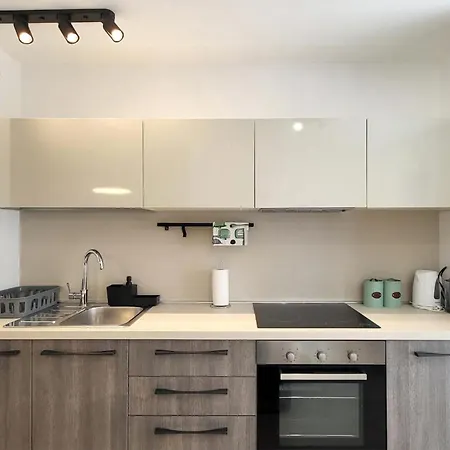 1 Bedroom In Lägenhet