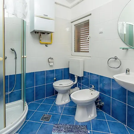 1 Bedroom In * Valbandon