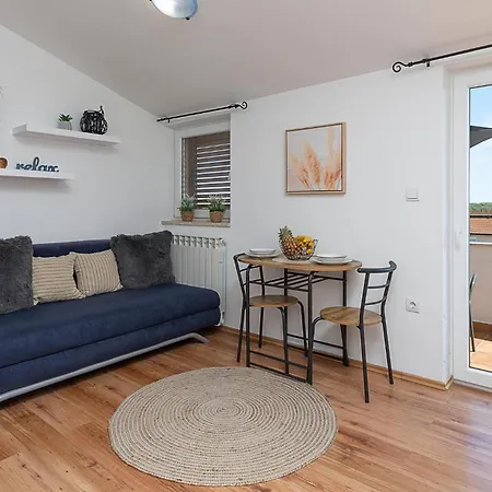 1 Bedroom In Appartement Valbandon